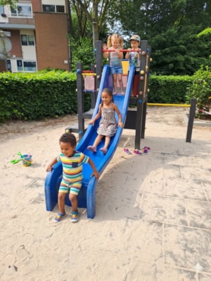 schoolplein kleuters1