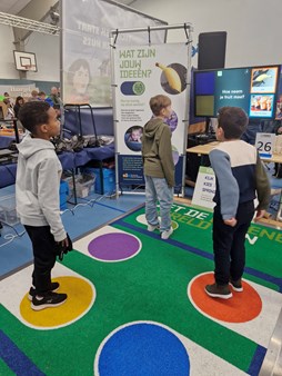 D97567A1B593420082185592CFC1AB0A