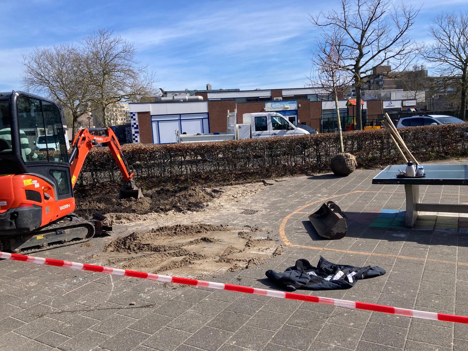 Werkzaamheden op het plein 