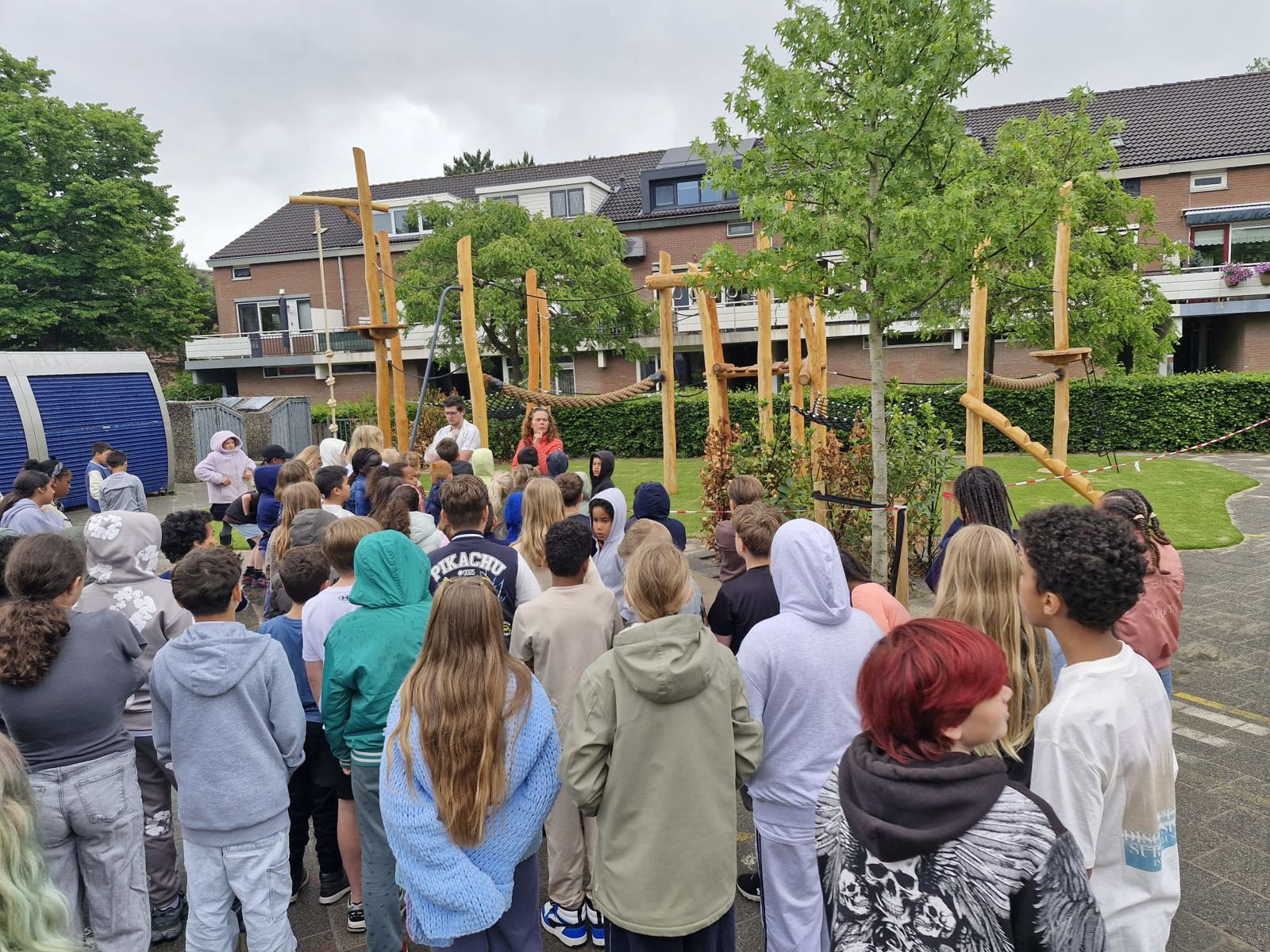 Opening nieuwe speeltoestel 
